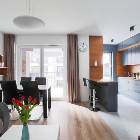 Luksusowy Apartament Przy Targach Poznan Luaran gambar