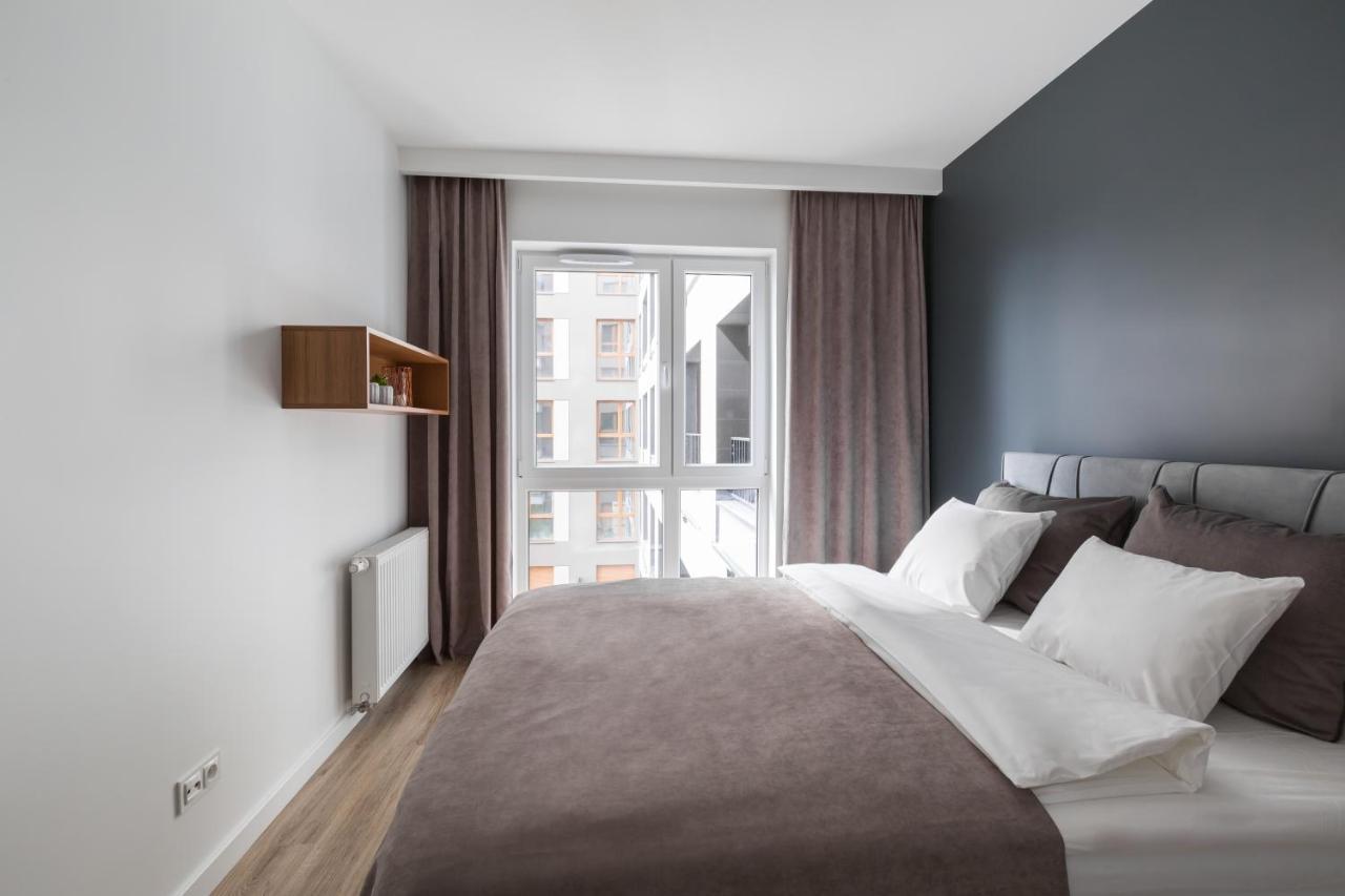 Luksusowy Apartament Przy Targach Poznan Luaran gambar